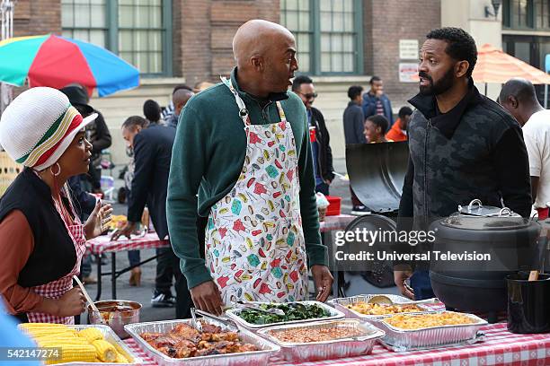 Block Party" Episode 107 -- Pictured: Nia Long as Alexis Russell, James Lesure as Will Russell, Mike Epps as Buck Russell --