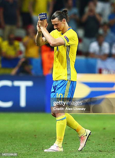 Dejected Zlatan Ibrahimovic of Sweden leaves the field following defeat in the UEFA EURO 2016 Group E match between Sweden and Belgium at Allianz...