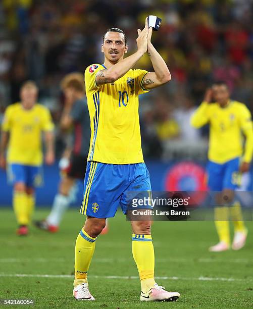 Zlatan Ibrahimovic of Sweden applauds the fans after defeat in the UEFA EURO 2016 Group E match between Sweden and Belgium at Allianz Riviera Stadium...