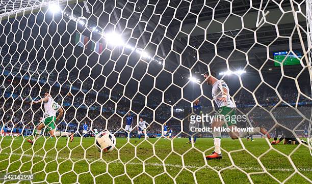 Robbie Brady of Republic of Ireland celebrates scoring his team's first goal during the UEFA EURO 2016 Group E match between Italy and Republic of...