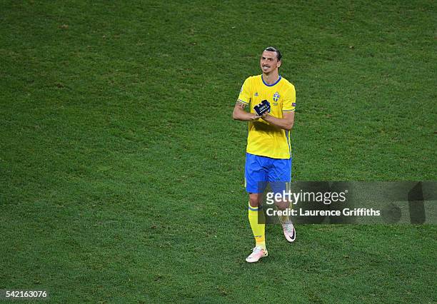 Dejected Zlatan Ibrahimovic of Sweden leaves the field after defeat in the UEFA EURO 2016 Group E match between Sweden and Belgium at Allianz Riviera...