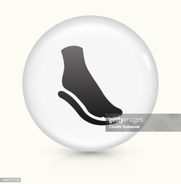 fuß und polsterung symbol auf einem weißen, runden vektor-button - menschlicher fuß stock-grafiken, -clipart, -cartoons und -symbole