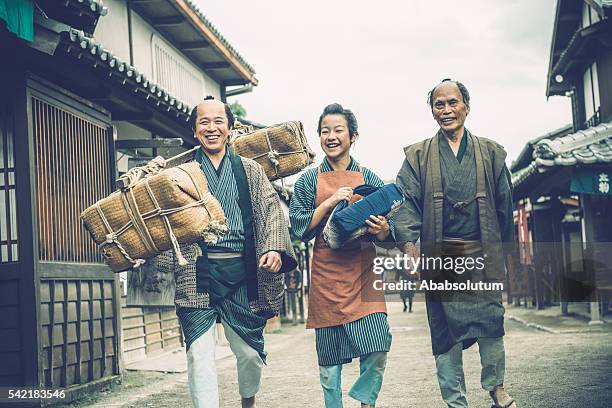 three generations happy japanese peasants walking, edo period, kyoto, japan - edo period stock pictures, royalty-free photos & images