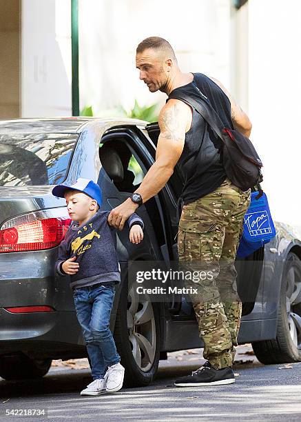 Commando Steve Steve Commando Willis Sighting Photos and Premium High Res Pictures ...