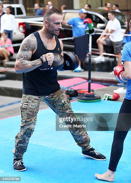 Commando Steve Steve Commando Willis Sighting Photos and Premium High Res Pictures ...