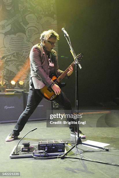 Kevin "Noodles"Wasserman of The Offspring performs on stage at Eventim Appollo on June 22, 2016 in London, England.