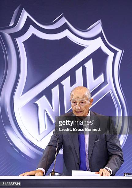 Owner Jeremy Jacobs of the Boston Bruins addresses the media during the Board Of Governors Press Conference prior to the 2016 NHL Awards at Encore...