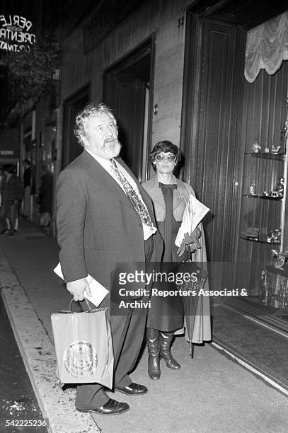 British actor Peter Ustinov and his wife Helene du Lau d'Allemans having a walk in the center of Rome. Rome, 12th February 1977