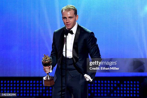 Patrick Kane of the Chicago Blackhawks accepts the Hart Trophy awarded to the player who is the most valuable to his team during the 2016 NHL Awards...