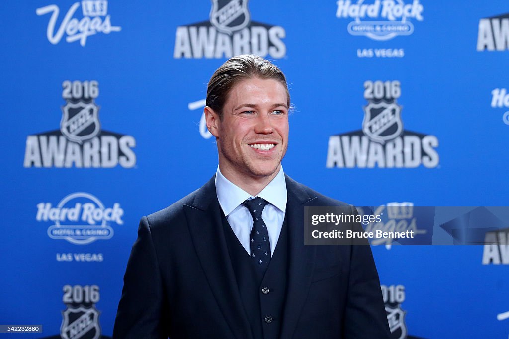 2016 NHL Awards - Red Carpet