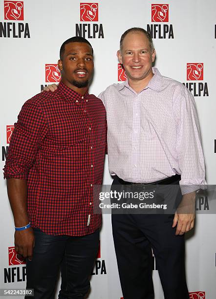 Abdullah Fanatsy Owner Of Fantasy Life Matthew Berry Photos and Premium High Res ...