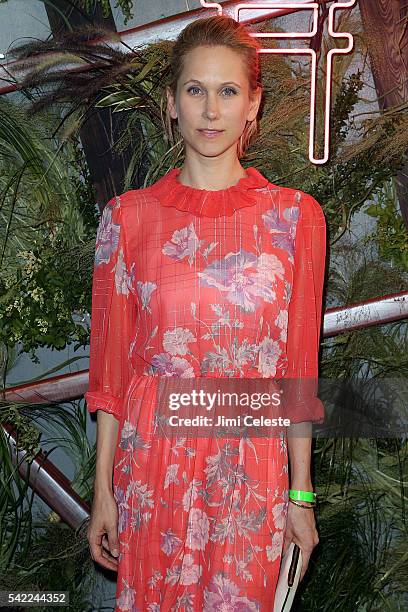 Ingrid Rockefeller Actor 90 Ingrid Rockefeller Stock Photos, High-Res Pictures, and Images ...