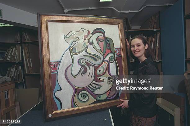 LONDON, FEMALE AUCTIONEERS AT SOTHEBY'S