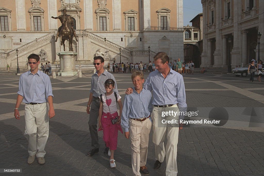 EXCLUSIVE: HENRI OF LUXEMBOURG IN ROME WITH FAMILY