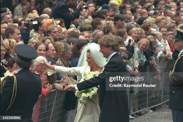 WEDDING OF PRINCE BERNHARD OF HOLLAND IN UTRECHT WEDDING OF PRINCE BERNHARD OF HOLLAND IN UTRECHT