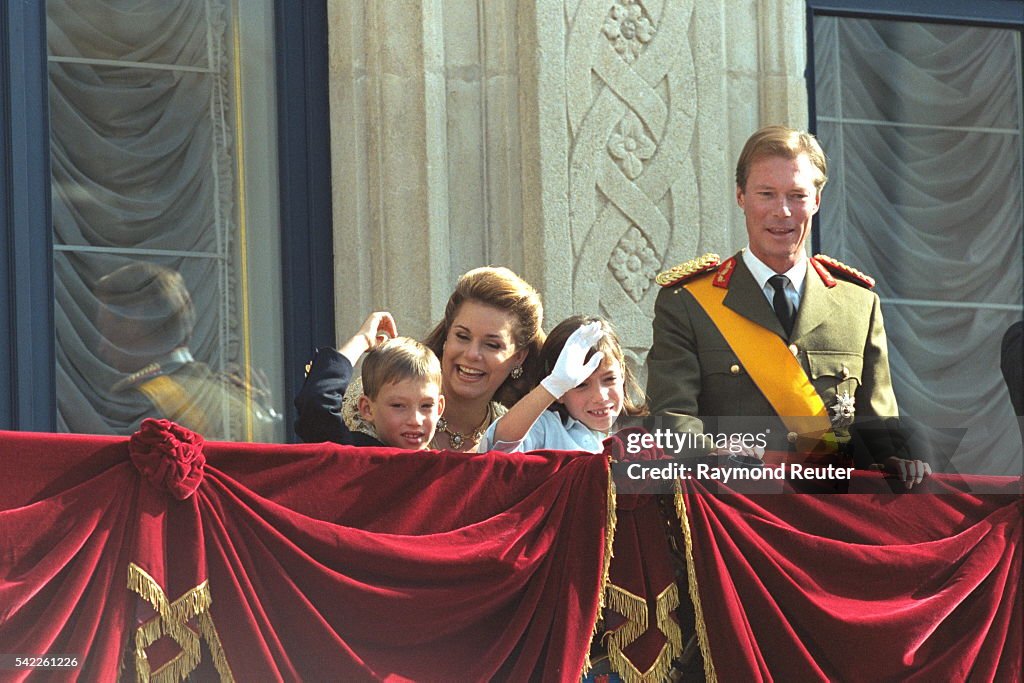 LUXEMBOURG: HENRI & MARIA-TERESA ACCEDE TO THRONE
