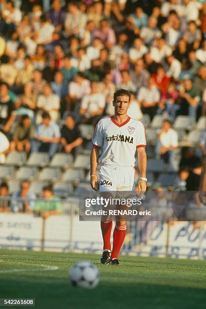 Eric Cantona playing for Nimes Olympique during the 1991-1992 season.