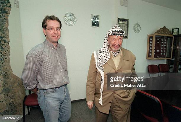 YASSER ARAFAT WITH HIS FAMILY IN GAZA