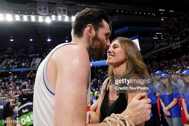 Helen Lindes and Rudy Fernndez of Real Madrid celebrate their victory over the 2015-16 ACB League FC Barcelona in the Barclaycard Center in Madrid,...