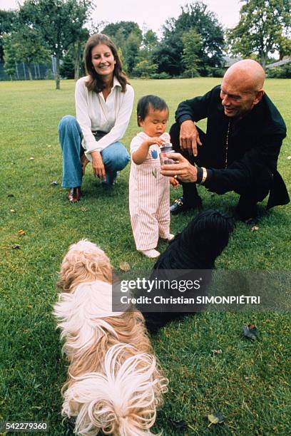 79 Yul Brynner Family Stock Photos High Res Pictures And Images 79-yul-brynner-family-stock-photos-high-res-pictures-and-images
