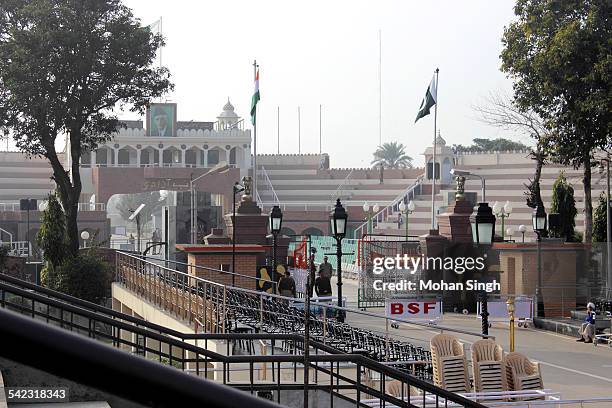 wagah border ceremony, india - wagah stock pictures, royalty-free photos & images