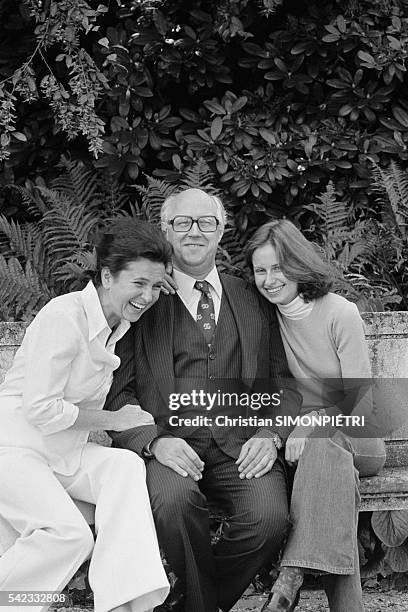 Russian cellist and conductor Mstislav Rostropovitch with his wife Galina and daughter Olga.