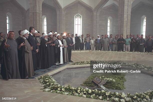TRIBUTE TO HAFEZ EL ASSAD IN HIS MAUSOLEUM