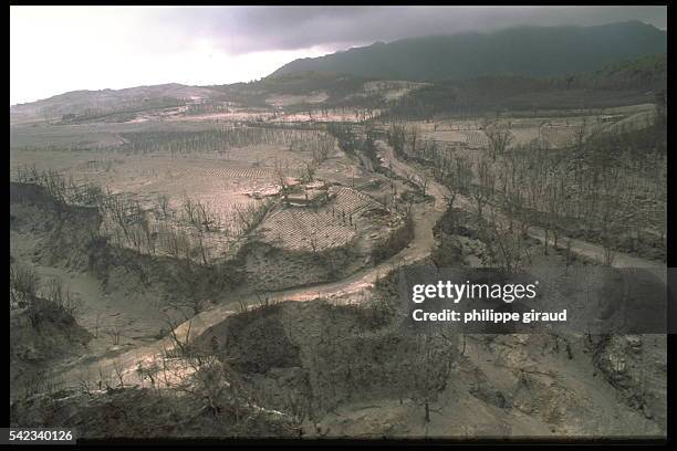 MONTSERRAT, THE SOUFRIERE VOLCANO ERUPTS