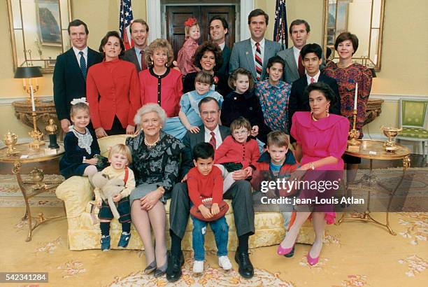 President George Bush with his entire family for the first weekend in the White House