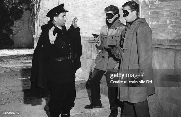 France, Film Scene from the movie 'Avant le deluge'' Scene from the movie 'Before the Deluge': two masked teenagers assailing a guard Directed by:...