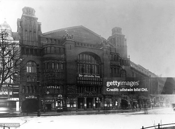 Germany Free State Prussia Berlin The movies in the 1920ies Ufa - theater 'Mozartsaal Lichtspiele' am Nollendorfplatz - 1926 Vintage property of...