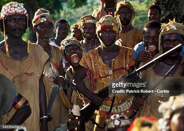 The Kamajor militia supporting the Sierra Leone government against the forces of the RUF .