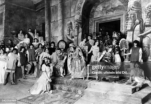 285 Richard Strauss Salome Opera Stock Photos High Res Pictures and 285 Richard Strauss Salome Opera Stock Photos High Res Pictures and
