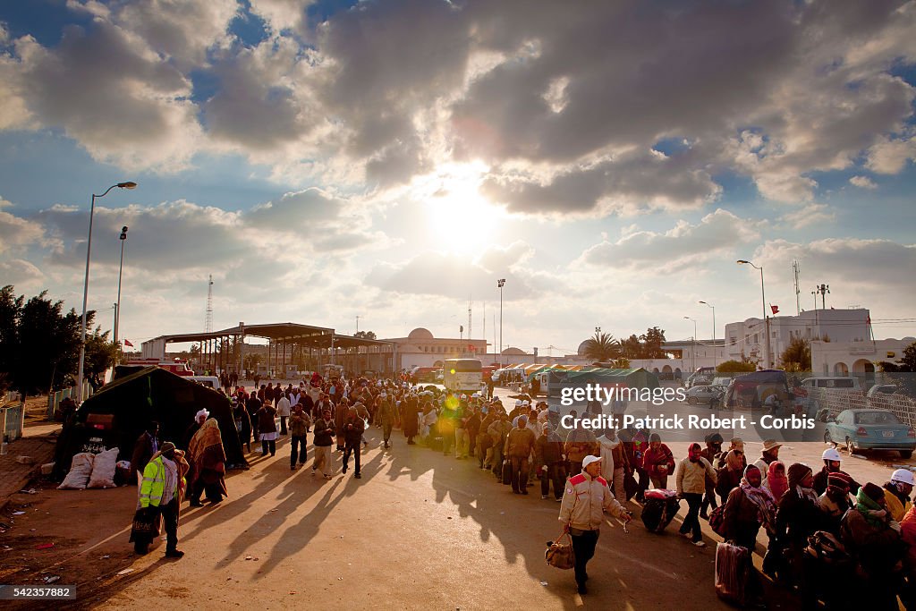 Tunisia - Libya - Uprising - Refugees from Western Libya