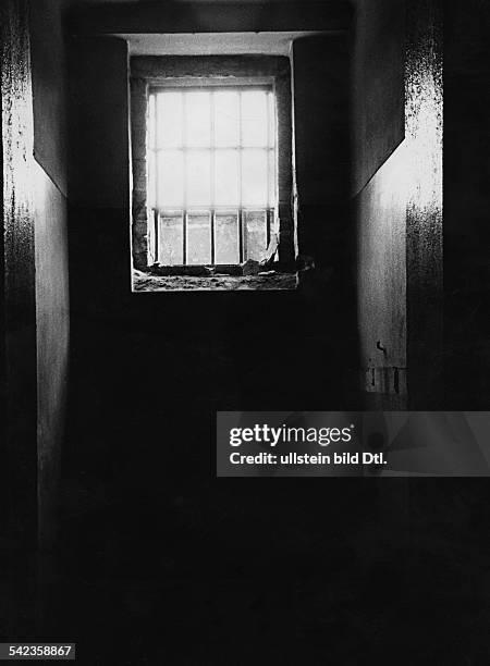 Germany, Berlin: headquarters of the Gestapo and the SS in the Prinz-Albrecht-Strasse, prison and torture chamber, a prison cell-...