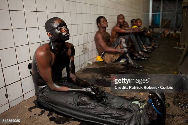 Young prisoners accused to be supporters of the army of Laurent Gbagbo have been sprayed with used oil to intimidate them. Ivory Coast Republican...