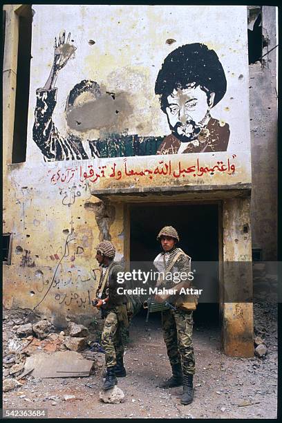 Syrian Machine Wall Painting Machine Photos and Premium High Res Pictures - Getty Images