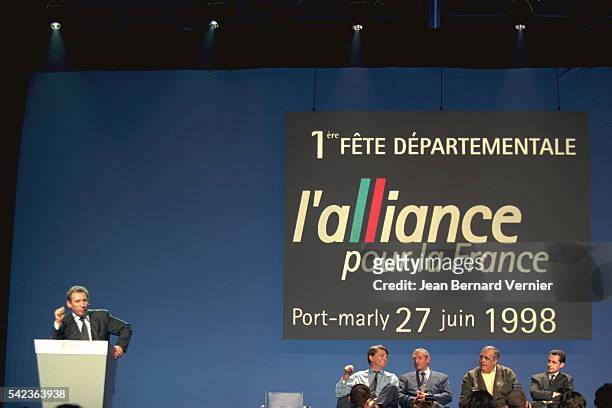 Speech by Francois Bayrou, in the presence of Alain Madelin, François Leotard, Philippe Seguin and Nicolas Sarkozy.