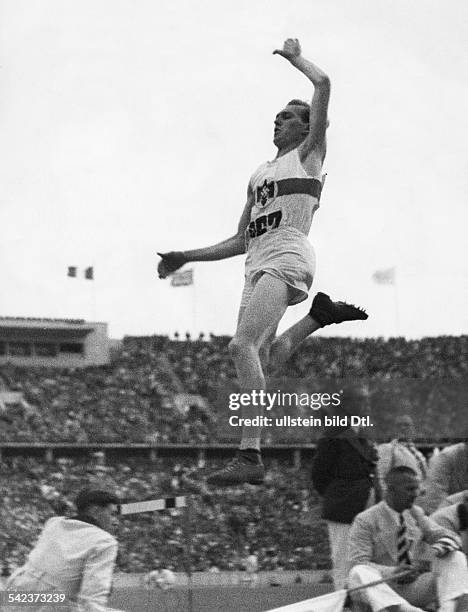 Olympische Spiele 1936 in Berlin- Carl Ludwig 'Luz' Long, D, beim Weitsprung - August 1936Aufnahme: Lothar Ruebelterschienen in Berliner...