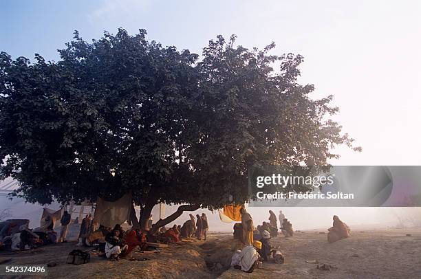 The Kumbh Mela of Allahabad takes place once every twelve years at the confluence of three holy rivers : the Ganga, the Yamuna and the mythical and...