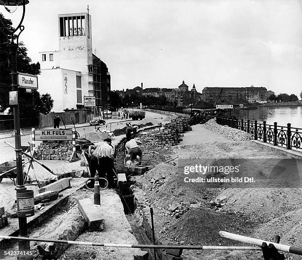 Entstehung von Grünanlagen am Planuferdes Urbanhafens- 1955