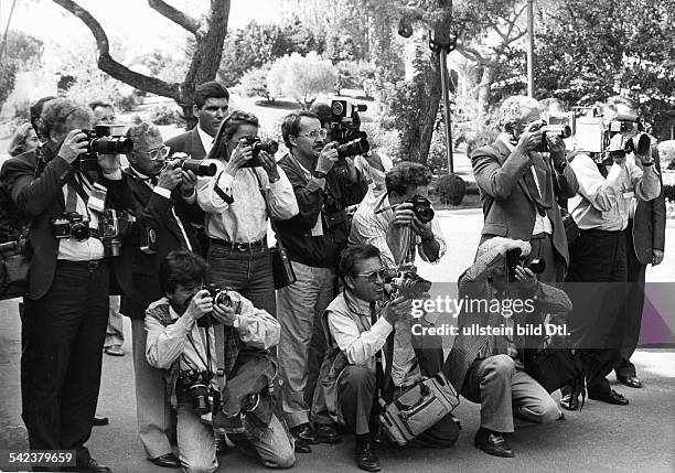 Fotoreporter erwarten Erich Honecker und König Juan Carlos I. In MadridOktober 1988