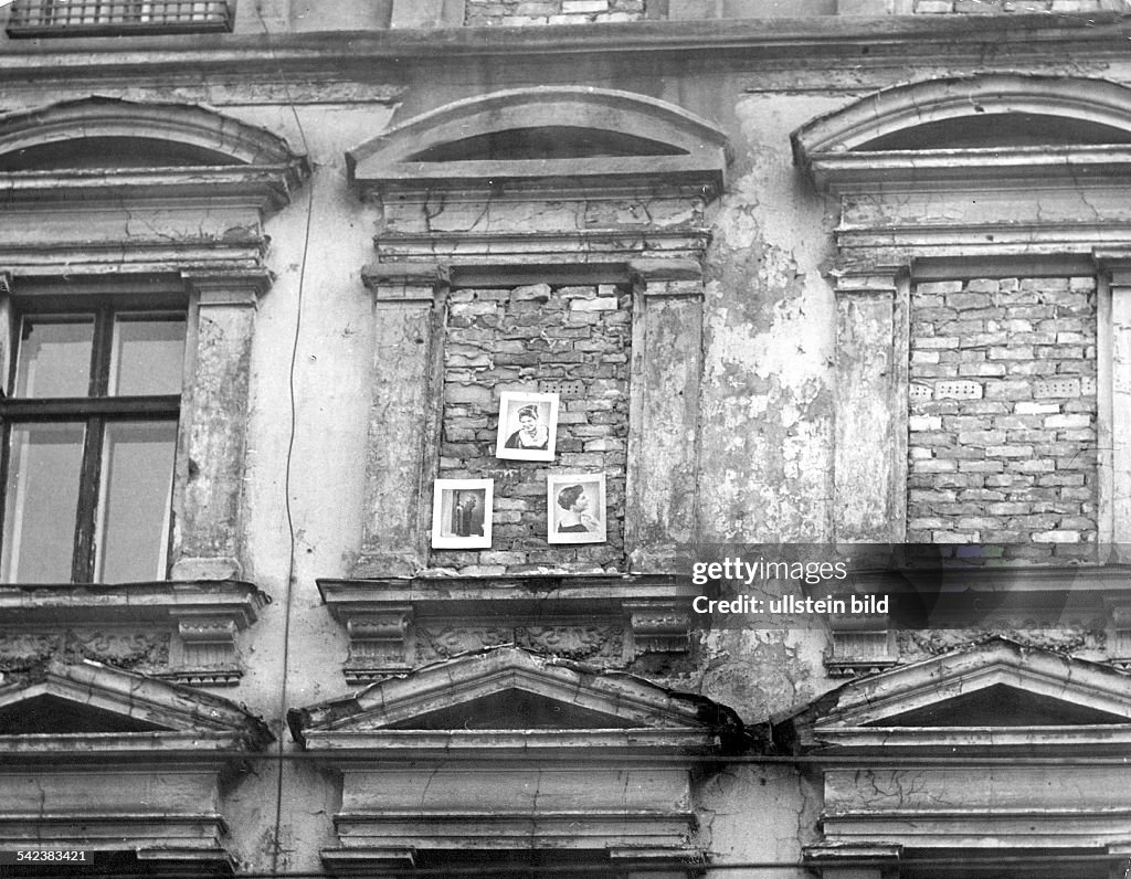 Germany / GDR, Berlin. Walled up windows in house next to the wall at Bernauer Strasse - 1962