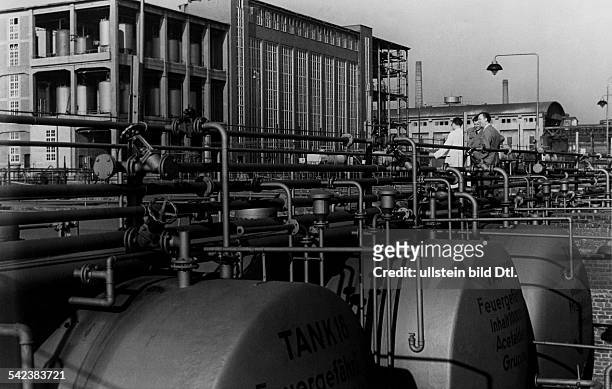 Farbwerke Hoechst, Loesungsmittelbetrieb und Tanklager1954