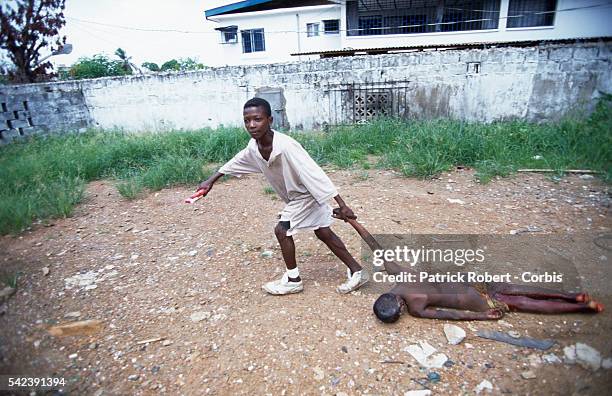 In April 1996, the Liberian State Council sent police-militia to arrest Prince Roosevelt Johnson on murder charges. As a result, fighting broke out...