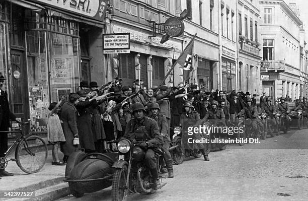 WKDeutsche Soldaten beim Einzug in dieStadt Dirschau