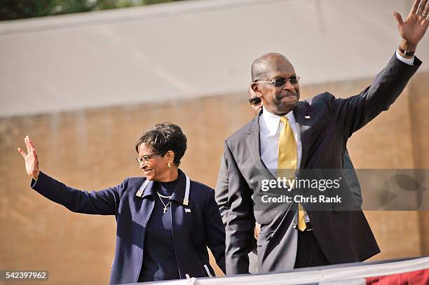 Atlanta, Georgia- Presidential hopeful Herman Cain bows out in front of his Georgia Headquarters in Atlanta, GA on Saturday, December 3,2011....