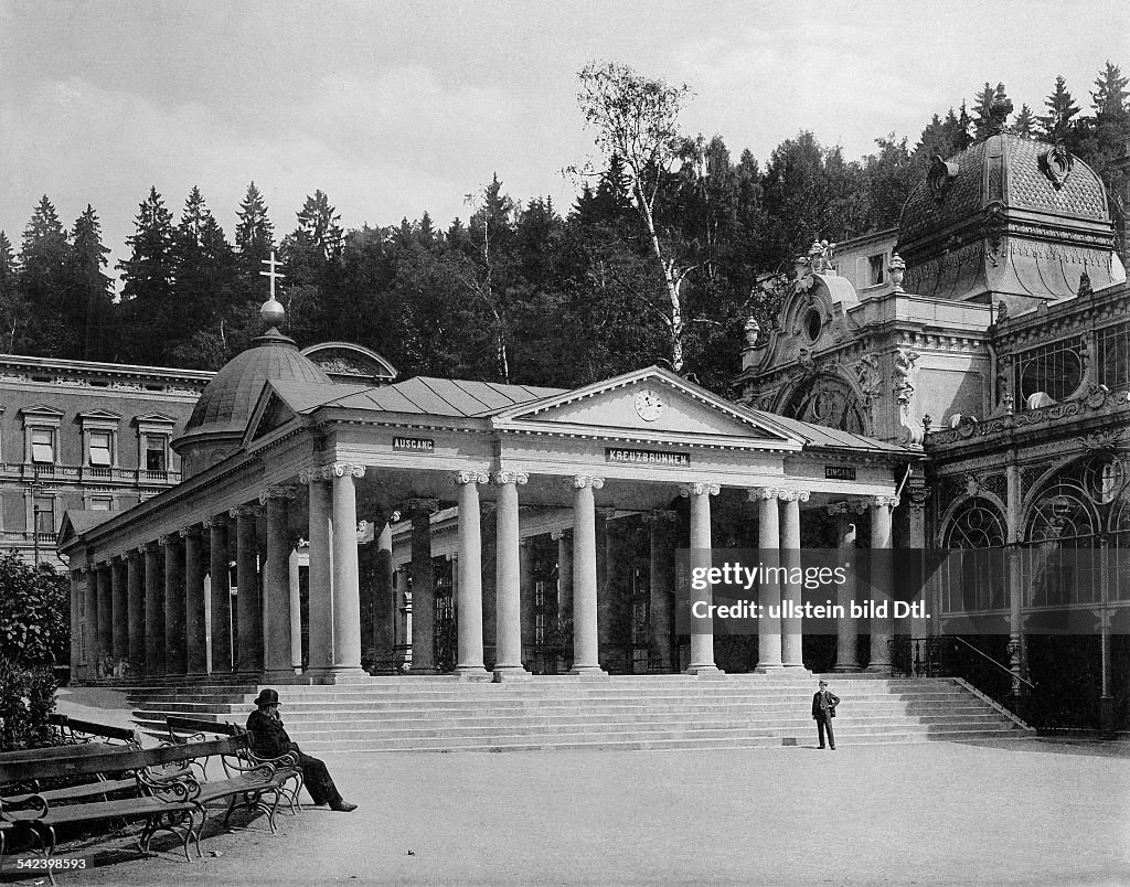 Marienbad, Kreuzbrunnen an Kolonnaden