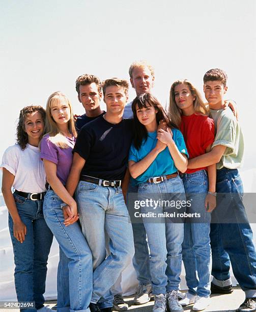 Cast of Beverly Hills, 90210