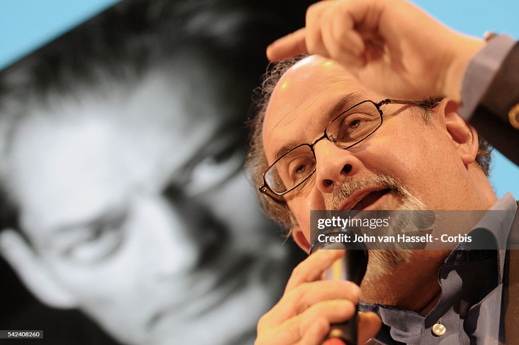 France - Literature - 30th Annual Paris Book Fair 2010